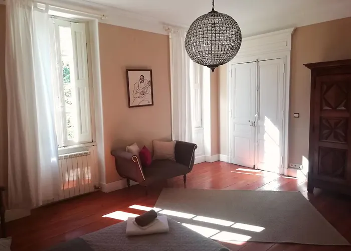 Maison D'hôtes, Manoir La Célarié Casa de hóspedes *